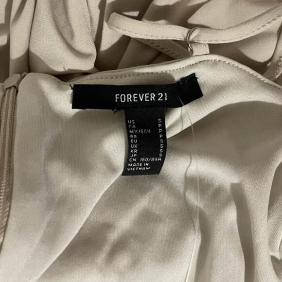 Forever 21 Ruched Midi Dress – NWT, Adjustable Straps, Zipper Back, Size Small - Picture 12 of 15